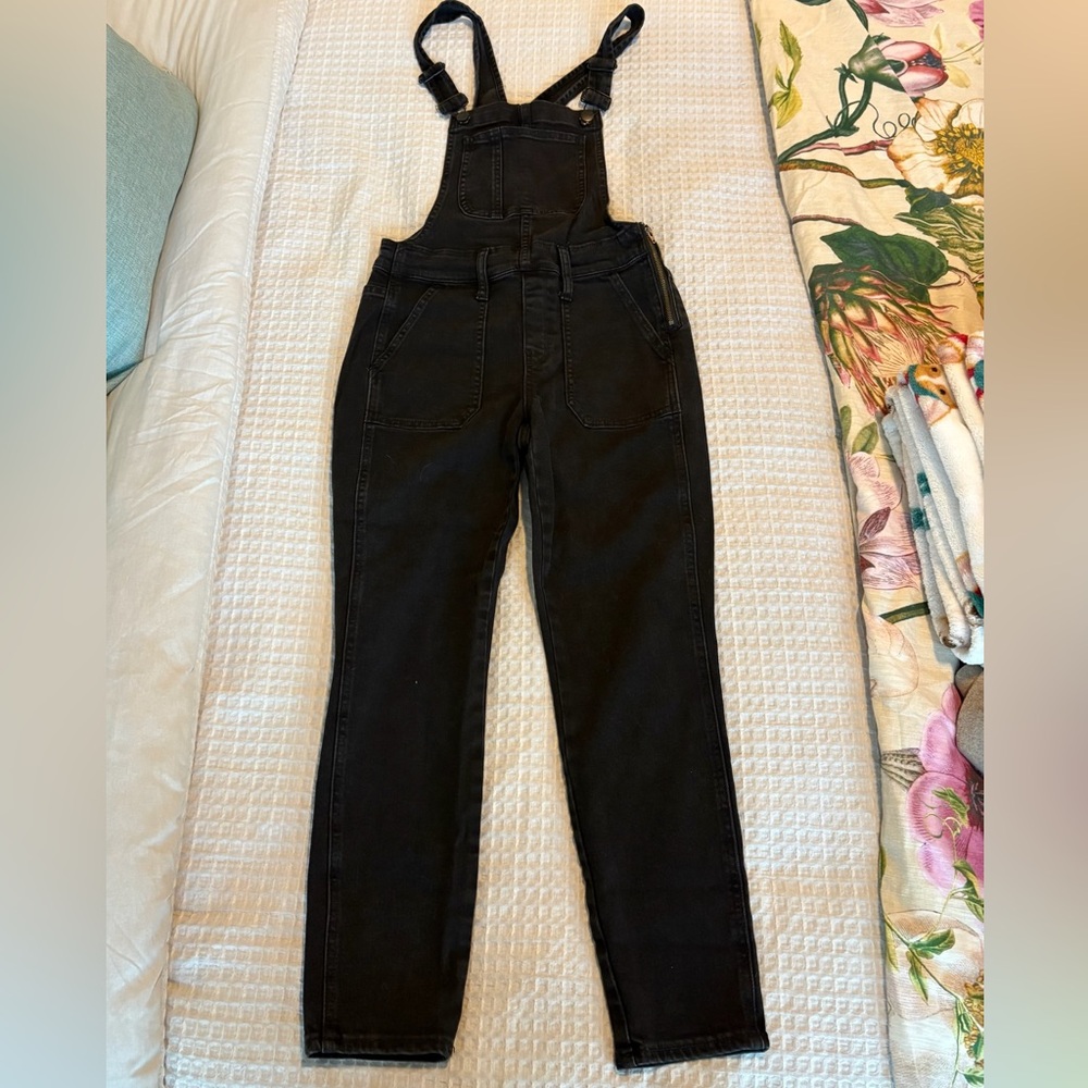 Madewell Women's Dark Denim Overalls